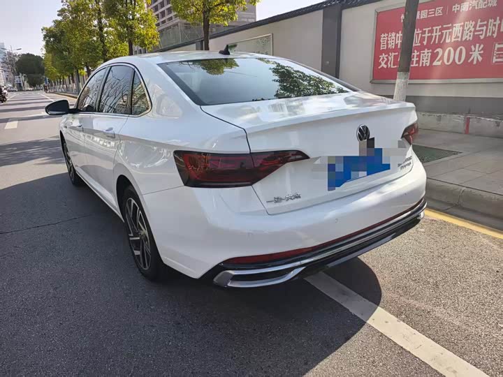 Фото 4 - Volkswagen Sagitar L