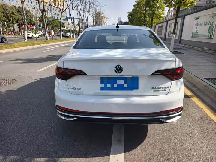 Фото 5 - Volkswagen Sagitar L