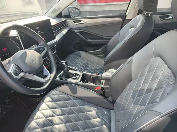 Фото 7 - Volkswagen Sagitar L