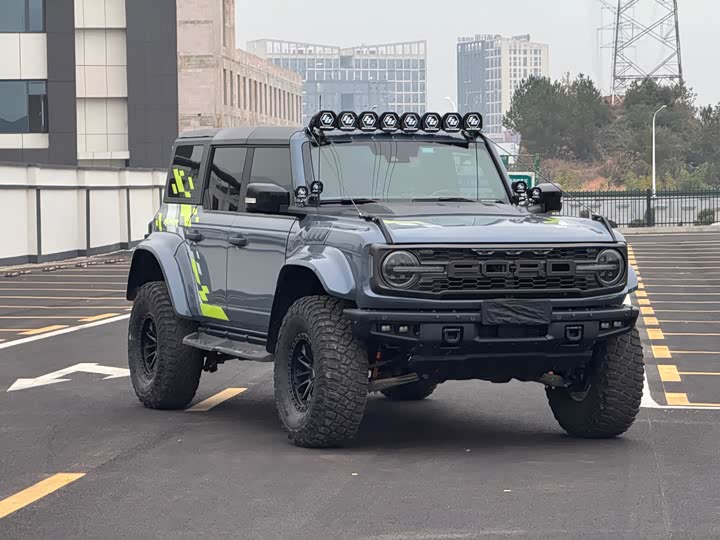 Фото 4 - Ford Bronco