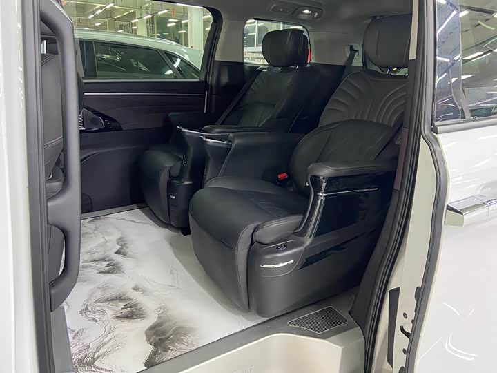 Фото 9 - GAC Trumpchi M8