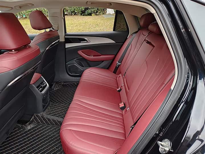 Фото 7 - Hongqi H5