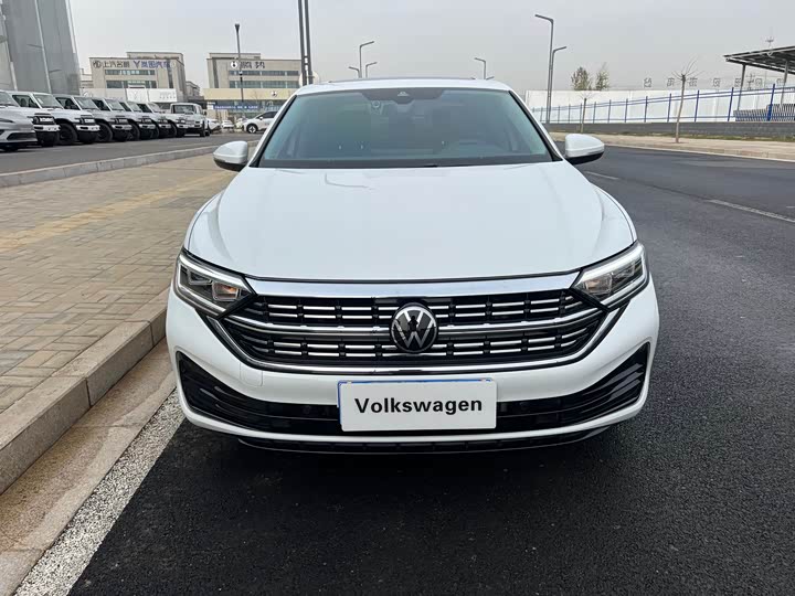 Фото 2 - Volkswagen Sagitar L
