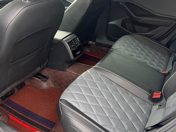 Фото 6 - Volkswagen Sagitar L