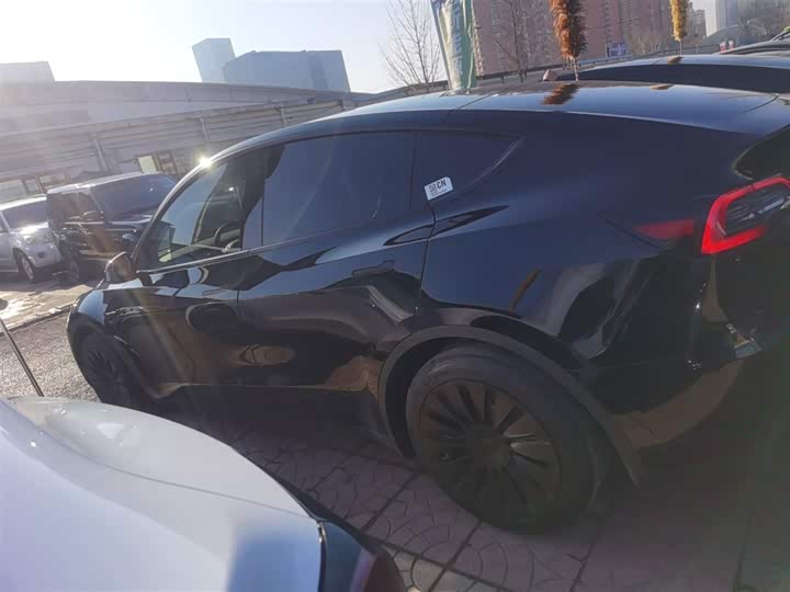 Фото 5 - Tesla Model Y