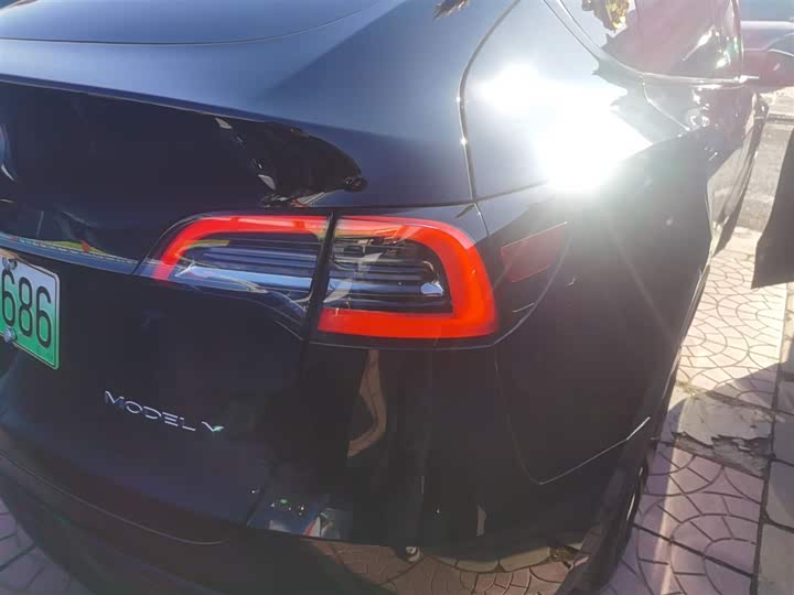 Фото 8 - Tesla Model Y