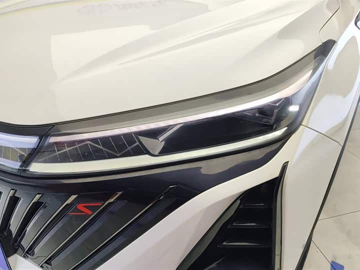 Фото 5 - Changan CS75 Plus