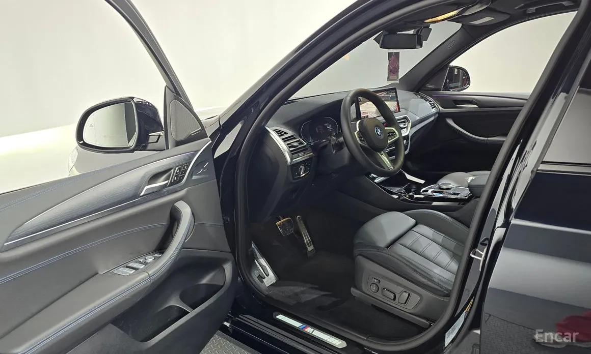 Фото 10 - BMW iX3