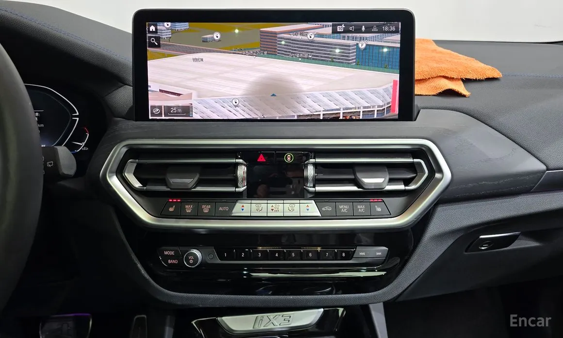 Фото 14 - BMW iX3