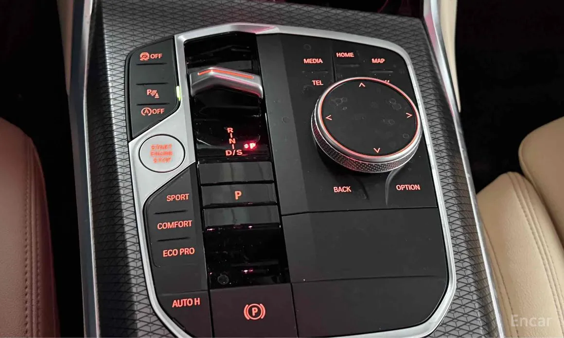 Photo 12 - BMW 3 Series