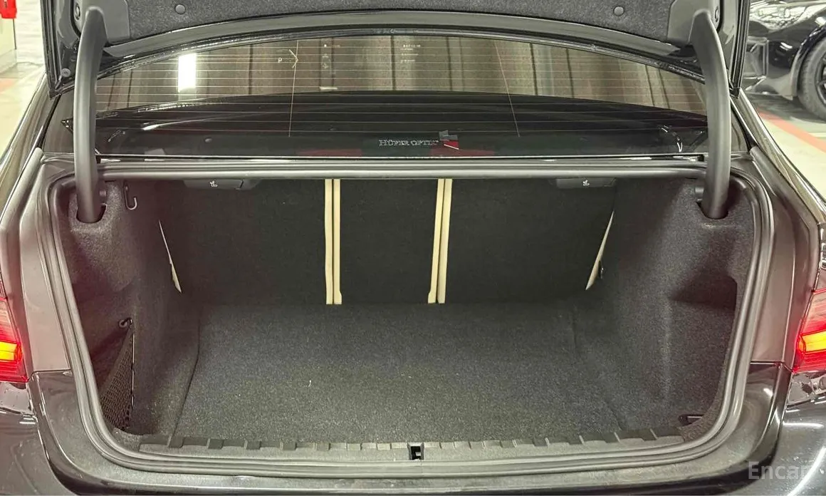 Photo 5 - BMW 3 Series