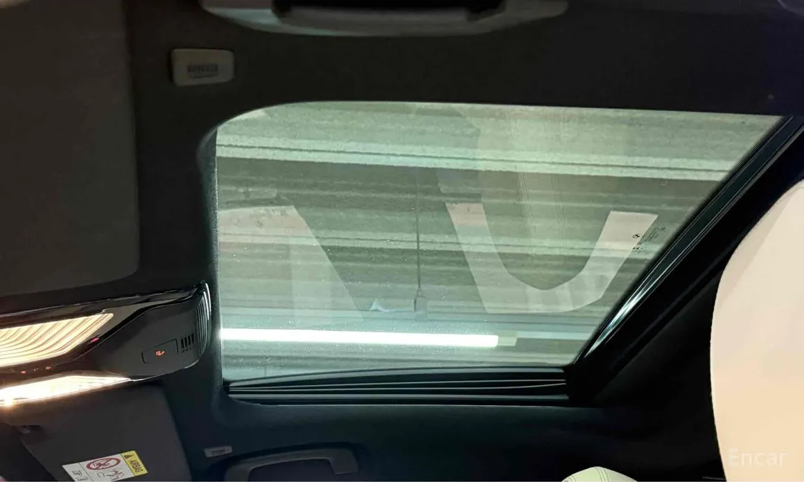 Photo 6 - BMW 3 Series