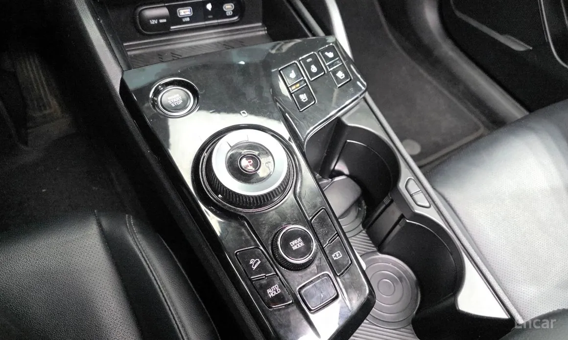 Фото 9 - Kia Sportage