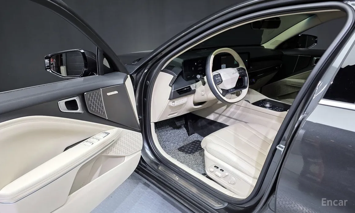 Фото 10 - Kia K8