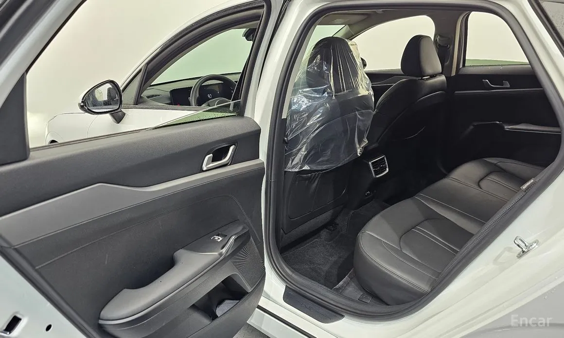 Фото 11 - Kia K5