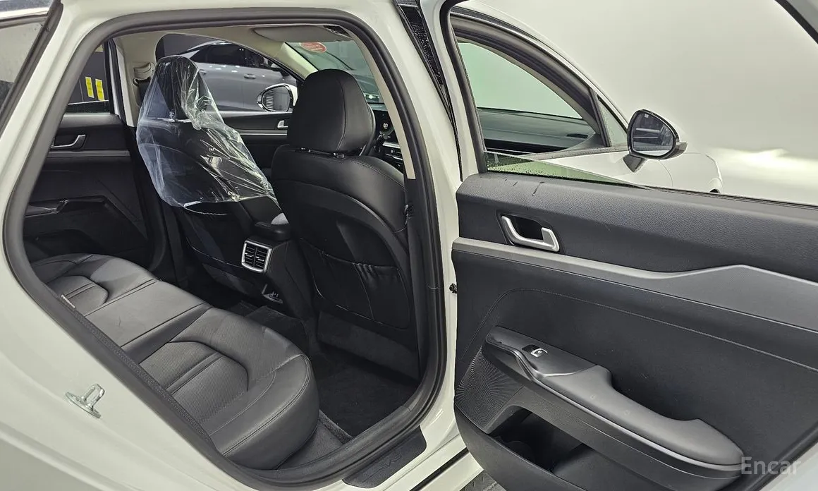 Фото 13 - Kia K5