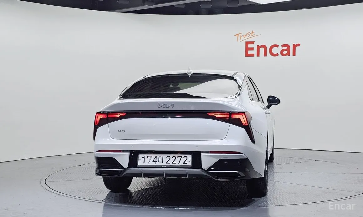 Фото 4 - Kia K5
