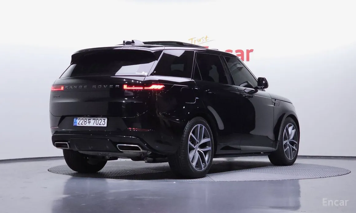 Фото 2 - Land Rover Range Rover Sport