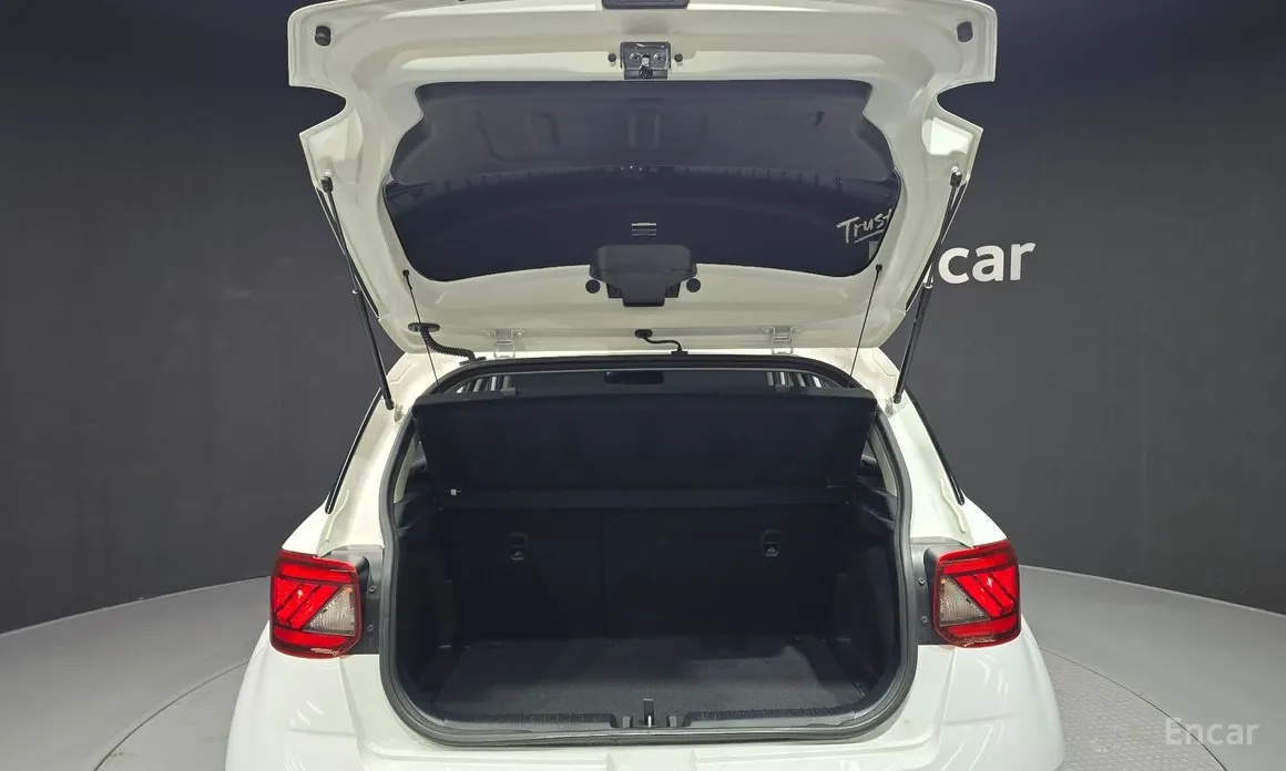 Фото 20 - Hyundai Venue