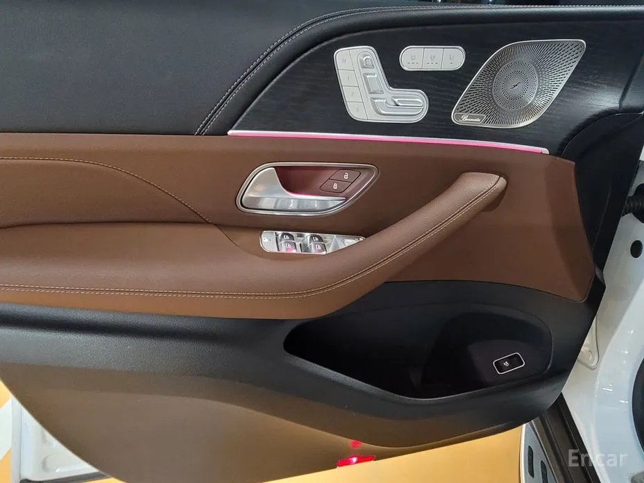 Фото 11 - Mercedes-Benz GLE-Class