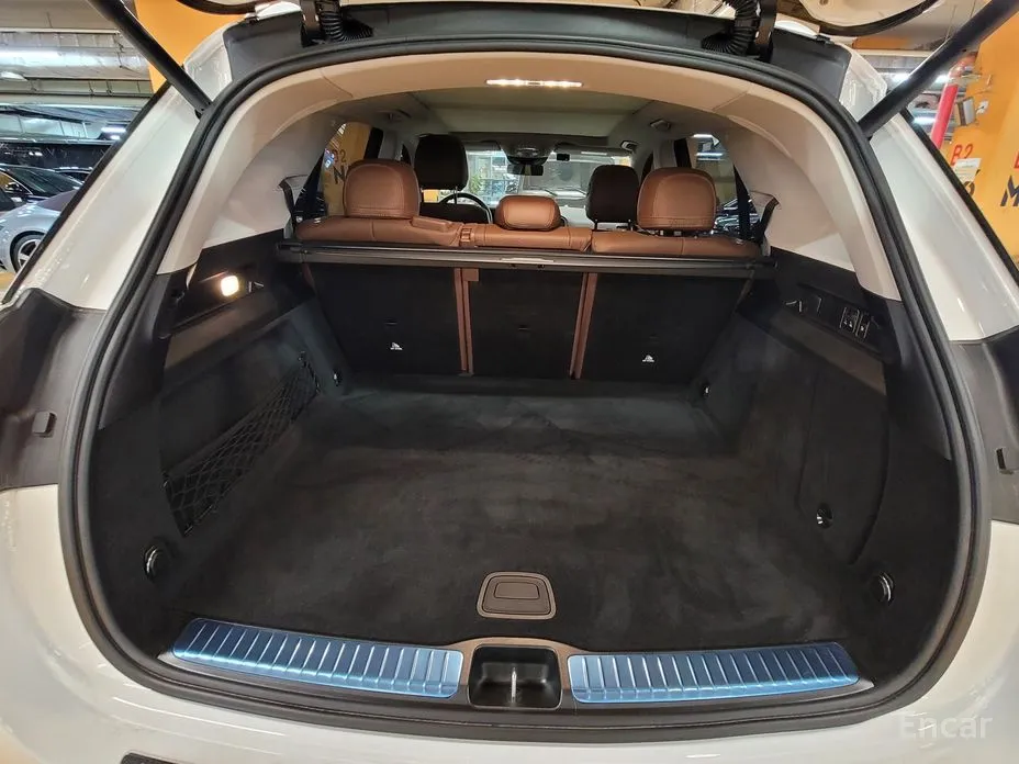 Фото 20 - Mercedes-Benz GLE-Class