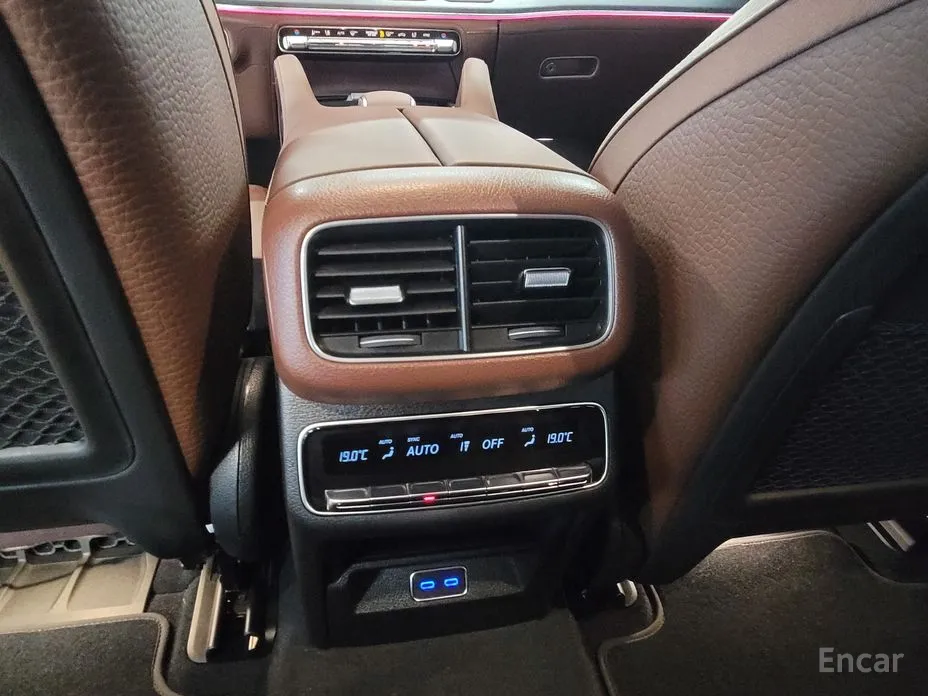 Фото 9 - Mercedes-Benz GLE-Class