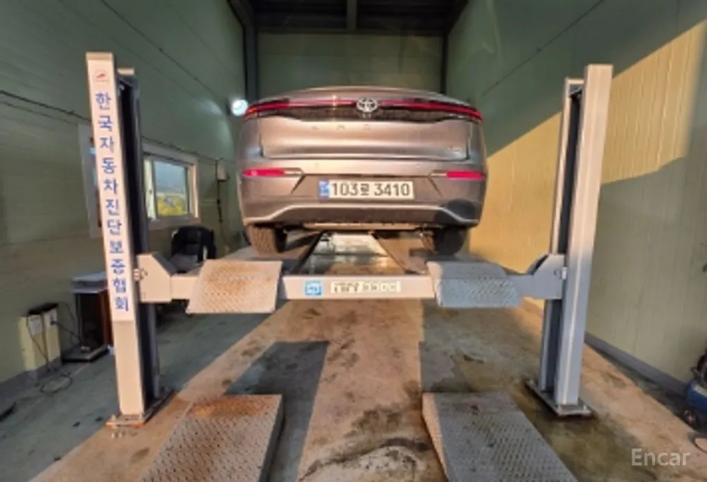 Фото 2 - Toyota Crown