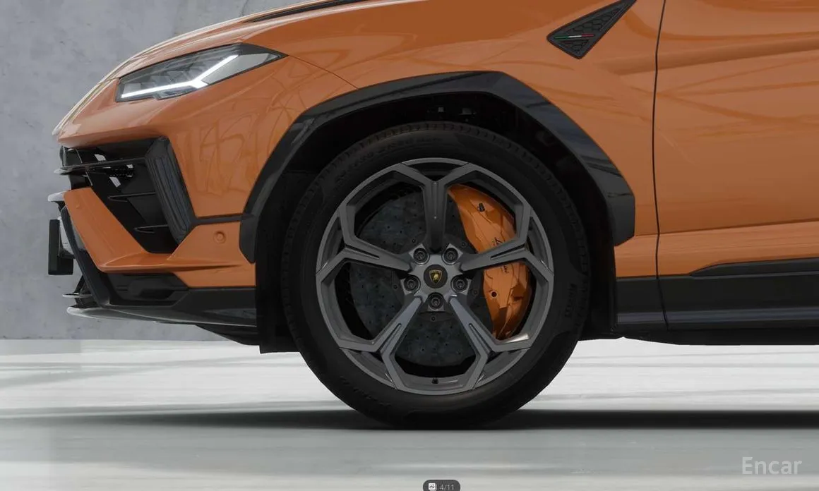 Фото 12 - Lamborghini Urus