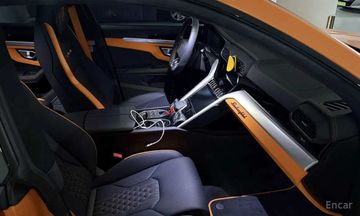 Фото 6 - Lamborghini Urus