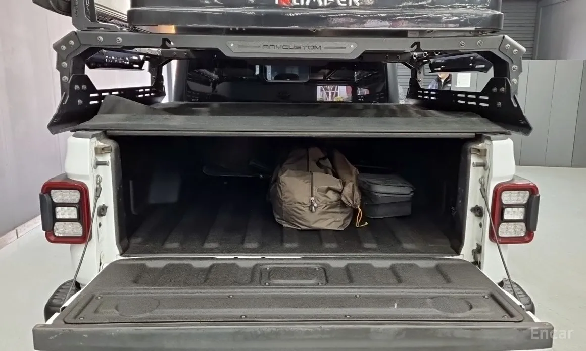 Фото 15 - Jeep Gladiator