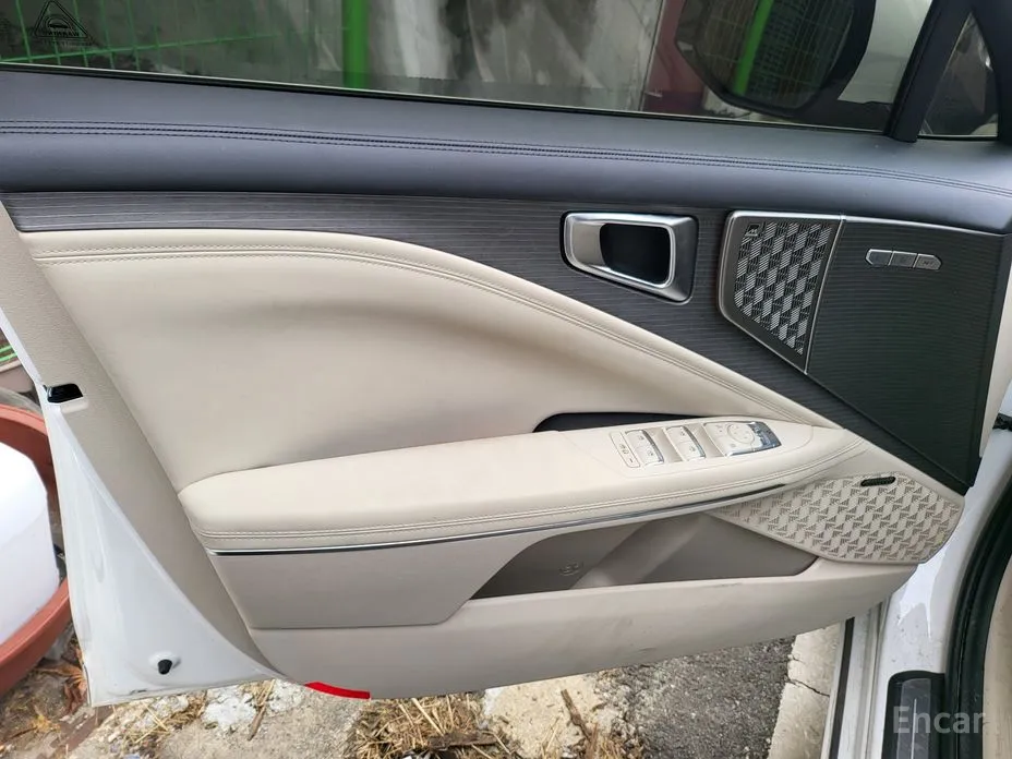 Фото 16 - Kia K8