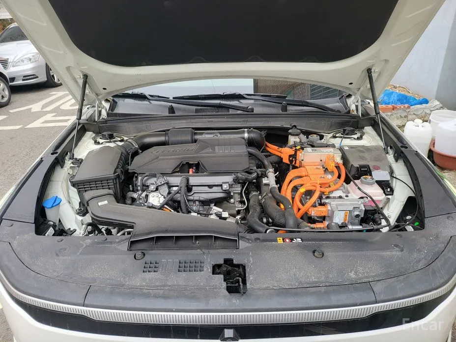 Фото 19 - Kia K8