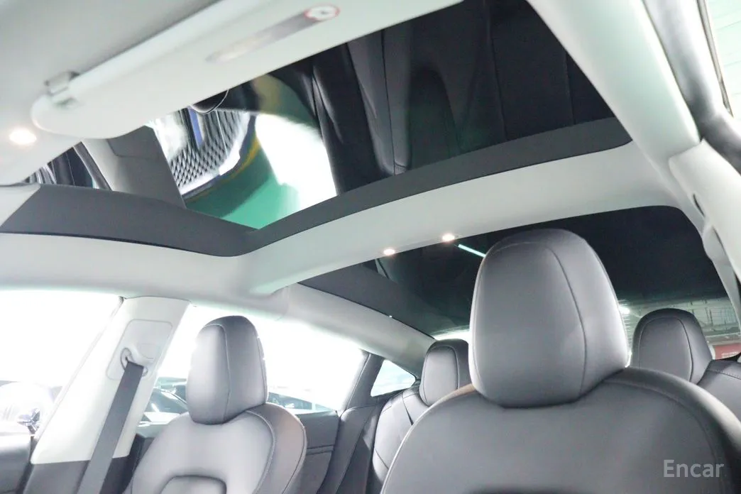 Фото 6 - Tesla Model 3