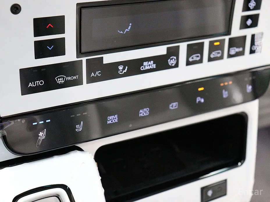 Фото 10 - Hyundai Staria