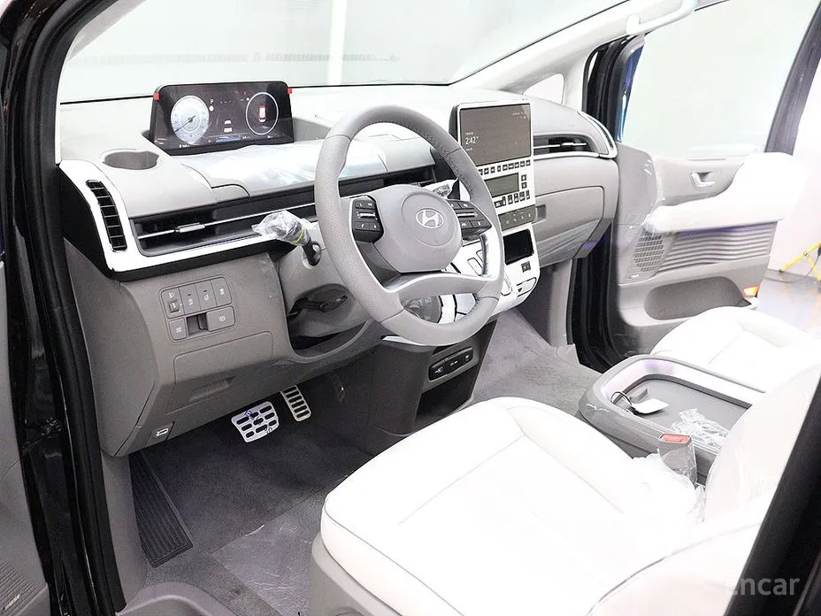 Фото 17 - Hyundai Staria