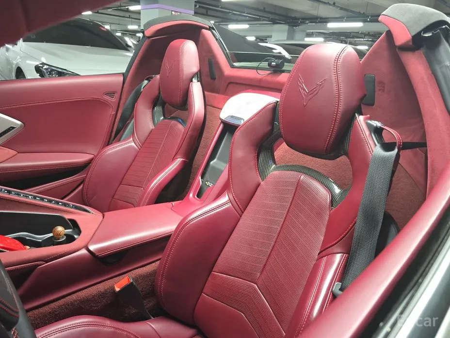 Фото 9 - Chevrolet Corvette