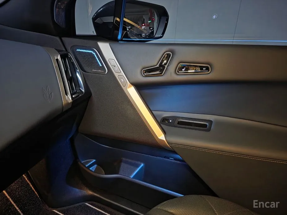 Фото 11 - BMW iX