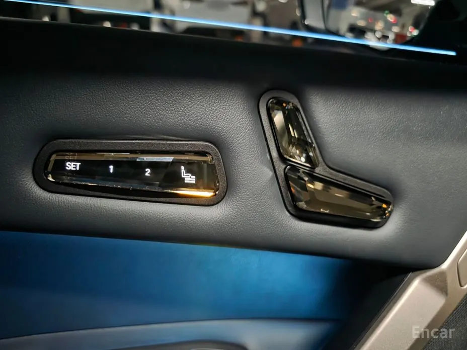 Фото 13 - BMW iX