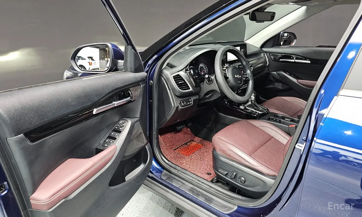 Фото 10 - Kia Seltos