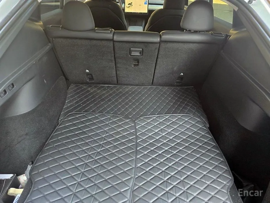 Фото 10 - Tesla Model Y