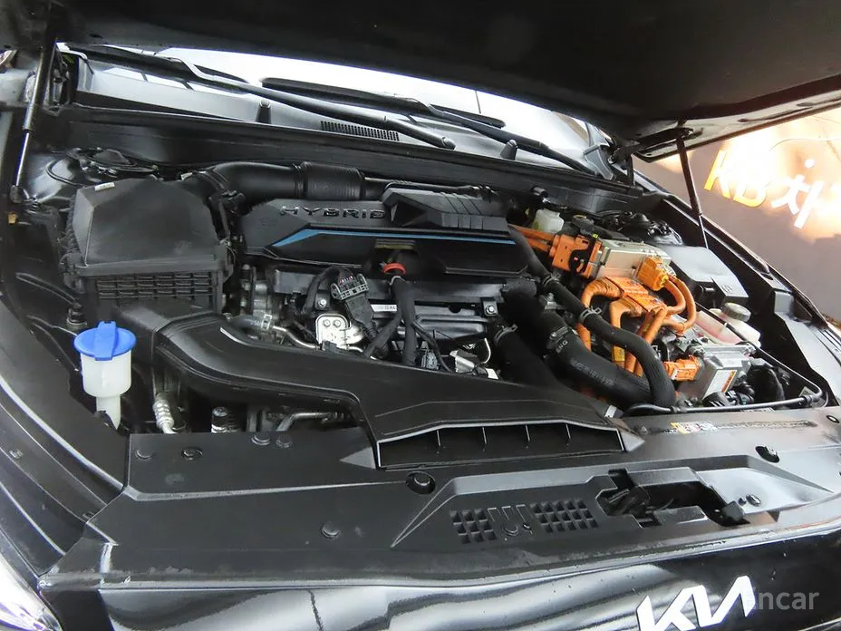 Фото 19 - Kia K8