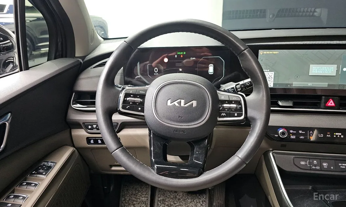Kia Carnival 2023 7-Seater Noblesse
