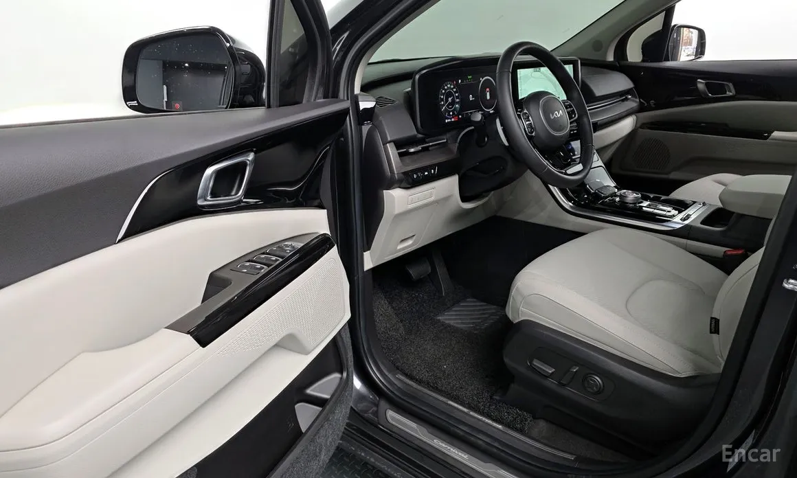 Фото 11 - Kia Carnival