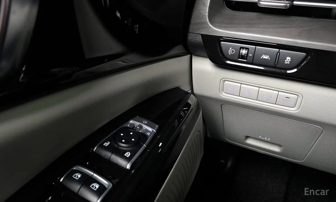 Фото 18 - Kia Carnival