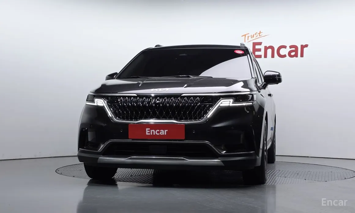 Фото 3 - Kia Carnival