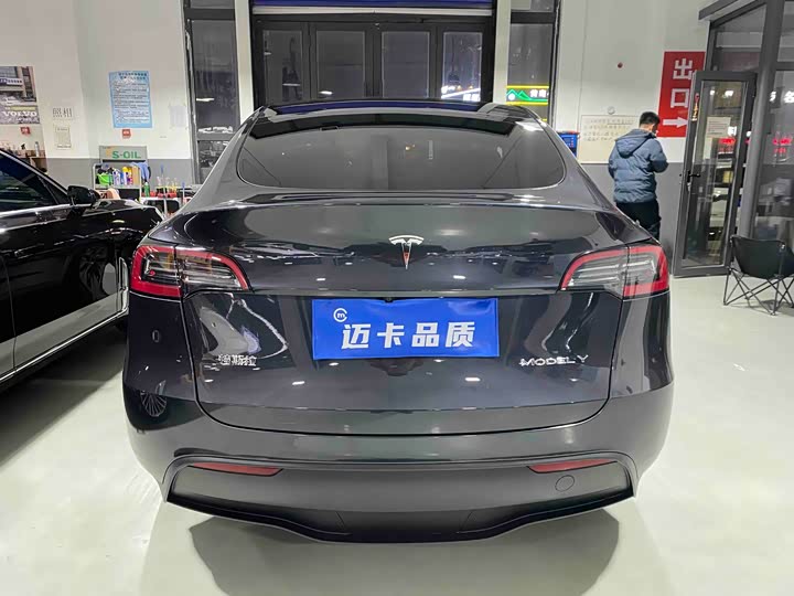 Фото 4 - Tesla Model Y