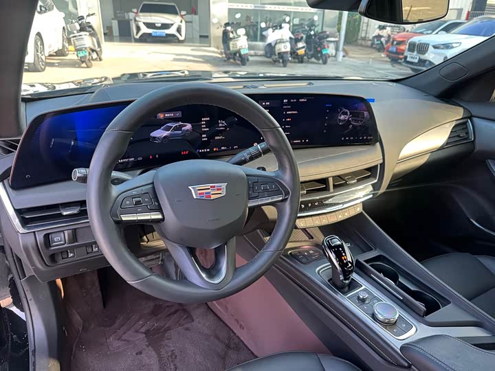 Фото 6 - Cadillac CT5