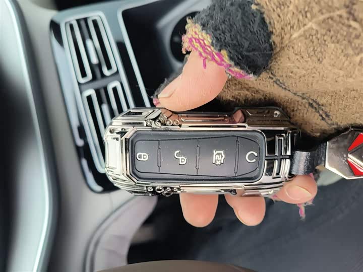 Фото 9 - BYD Qin Plus