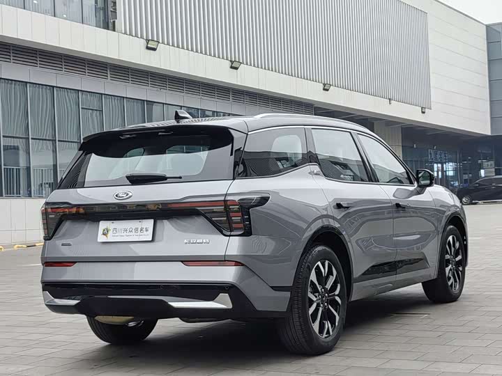 Фото 5 - Ford Edge