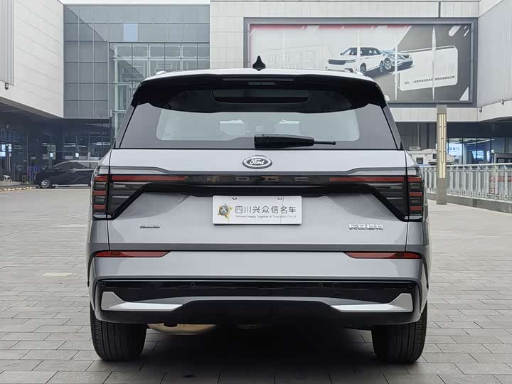 Фото 6 - Ford Edge